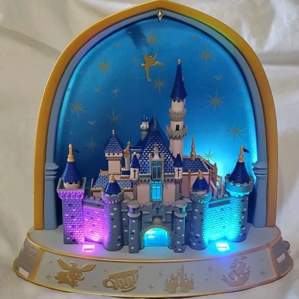 Hallmark Keepsake Disneyland 70th Anniversary Plays Music And Lights Up!